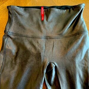 Spanx faux leather leggings. Size large